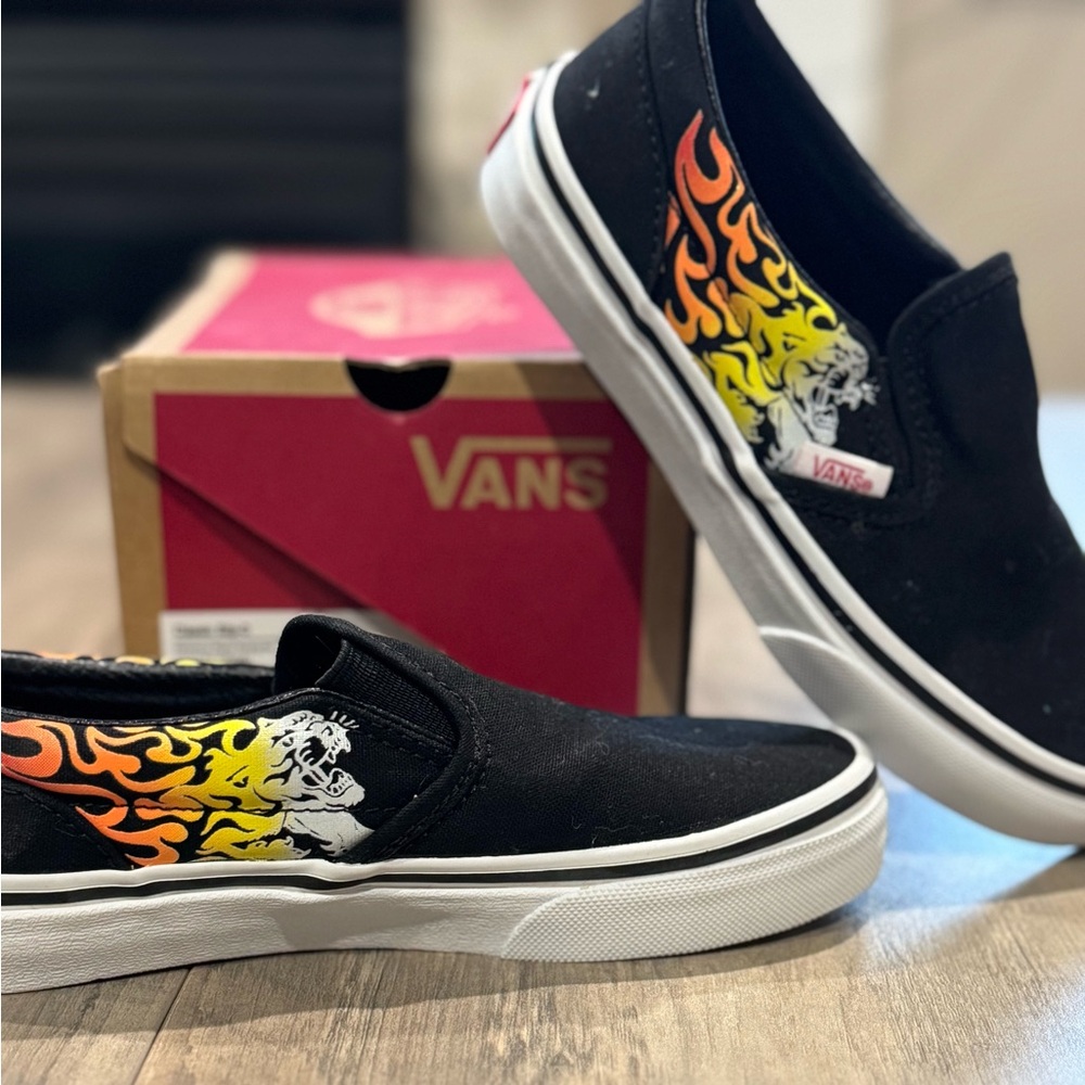 Vans 
Kids 13.5